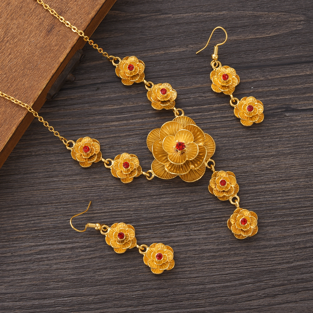 Fashion Golden Color Rose Jewe - Men Accessories In Dubai ulasan dan harga
